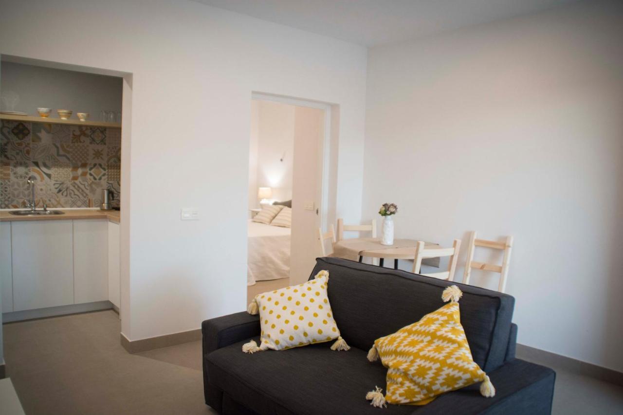 Apartamentos Madreselva Fernan Perez Zewnętrze zdjęcie