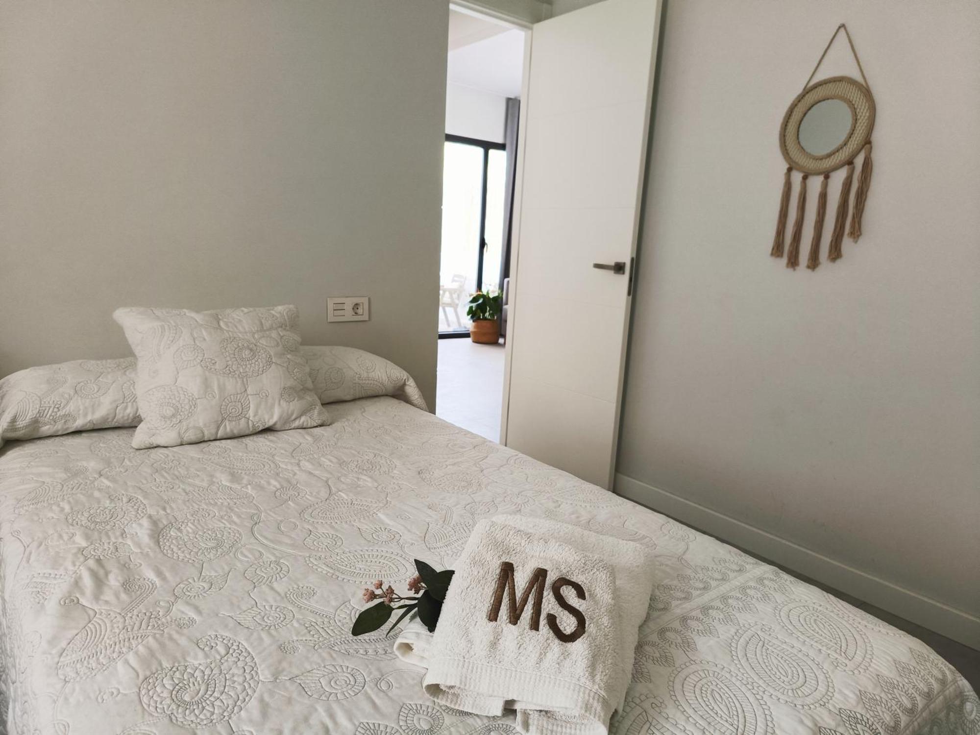 Apartamentos Madreselva Fernan Perez Zewnętrze zdjęcie