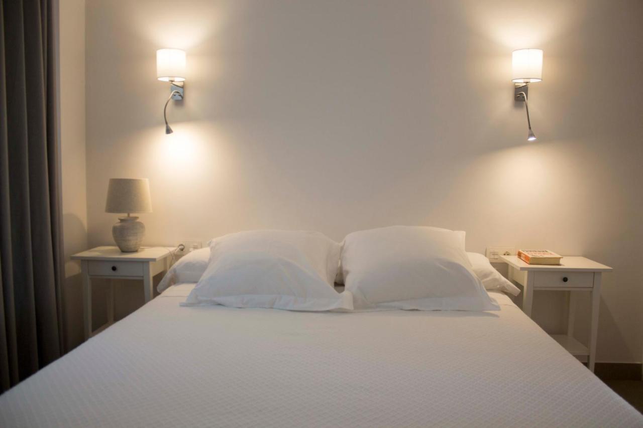 Apartamentos Madreselva Fernan Perez Zewnętrze zdjęcie